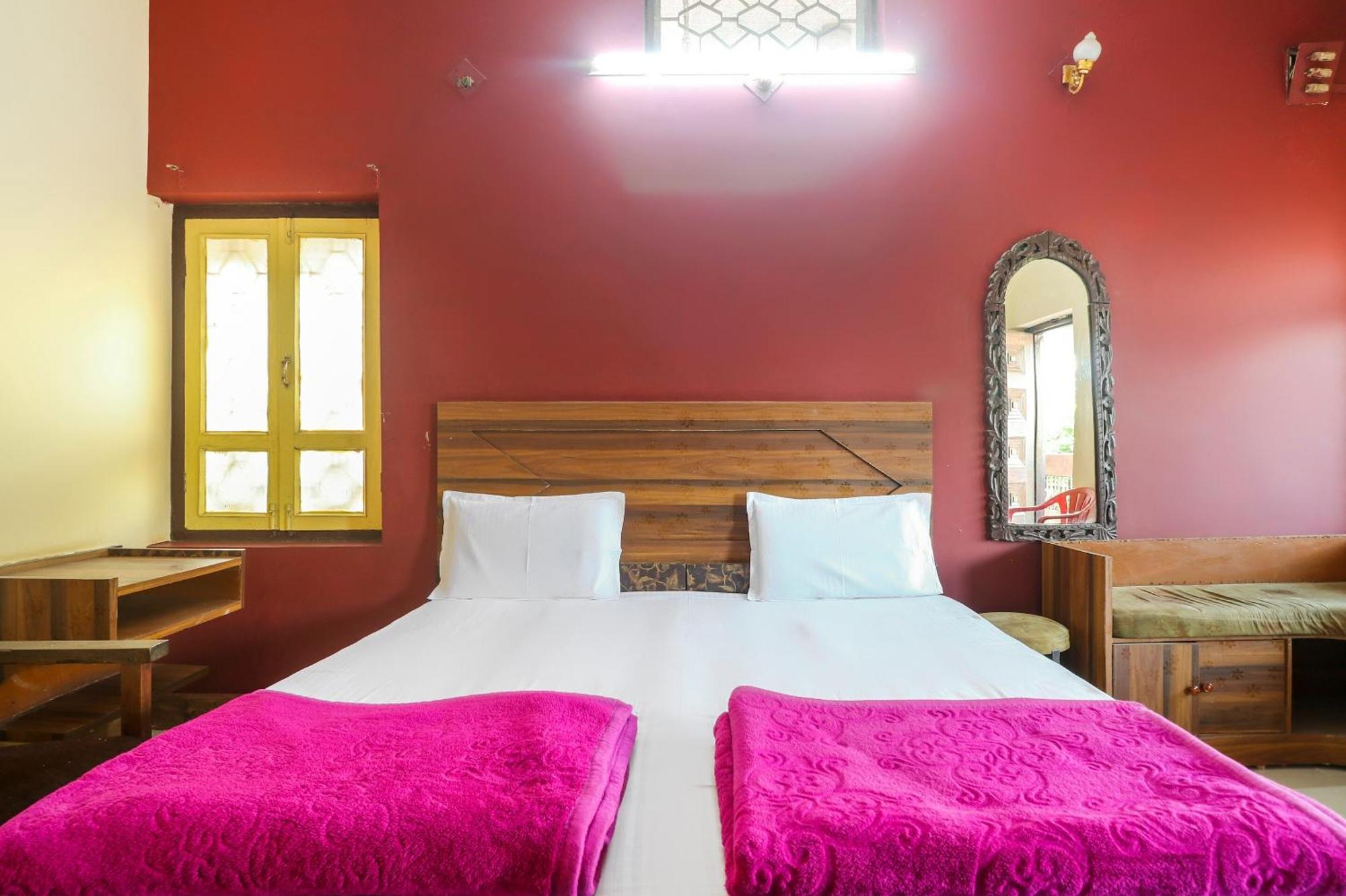 Spot On Hotel Poonam Jagdalpur Eksteriør billede