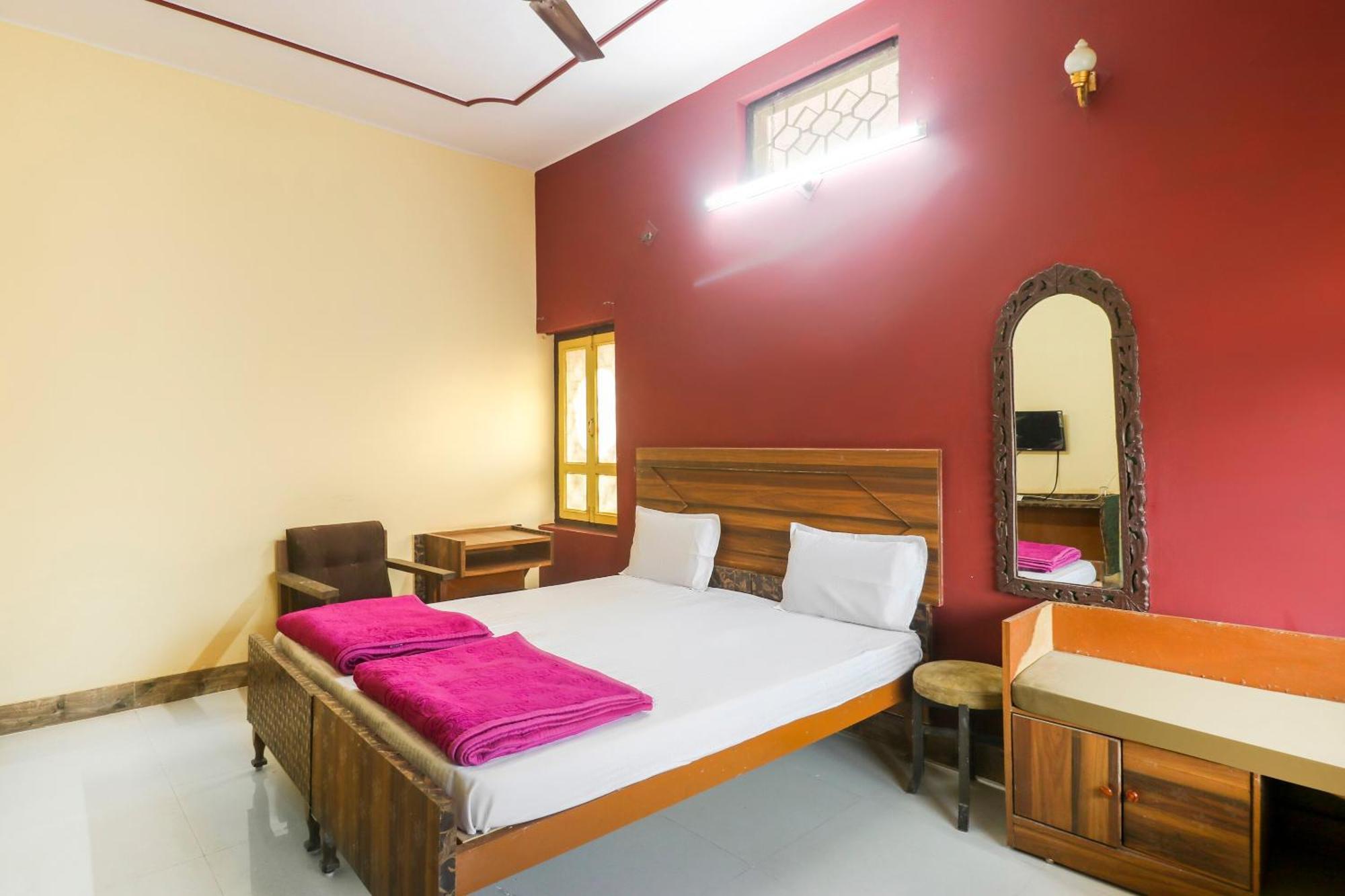 Spot On Hotel Poonam Jagdalpur Eksteriør billede