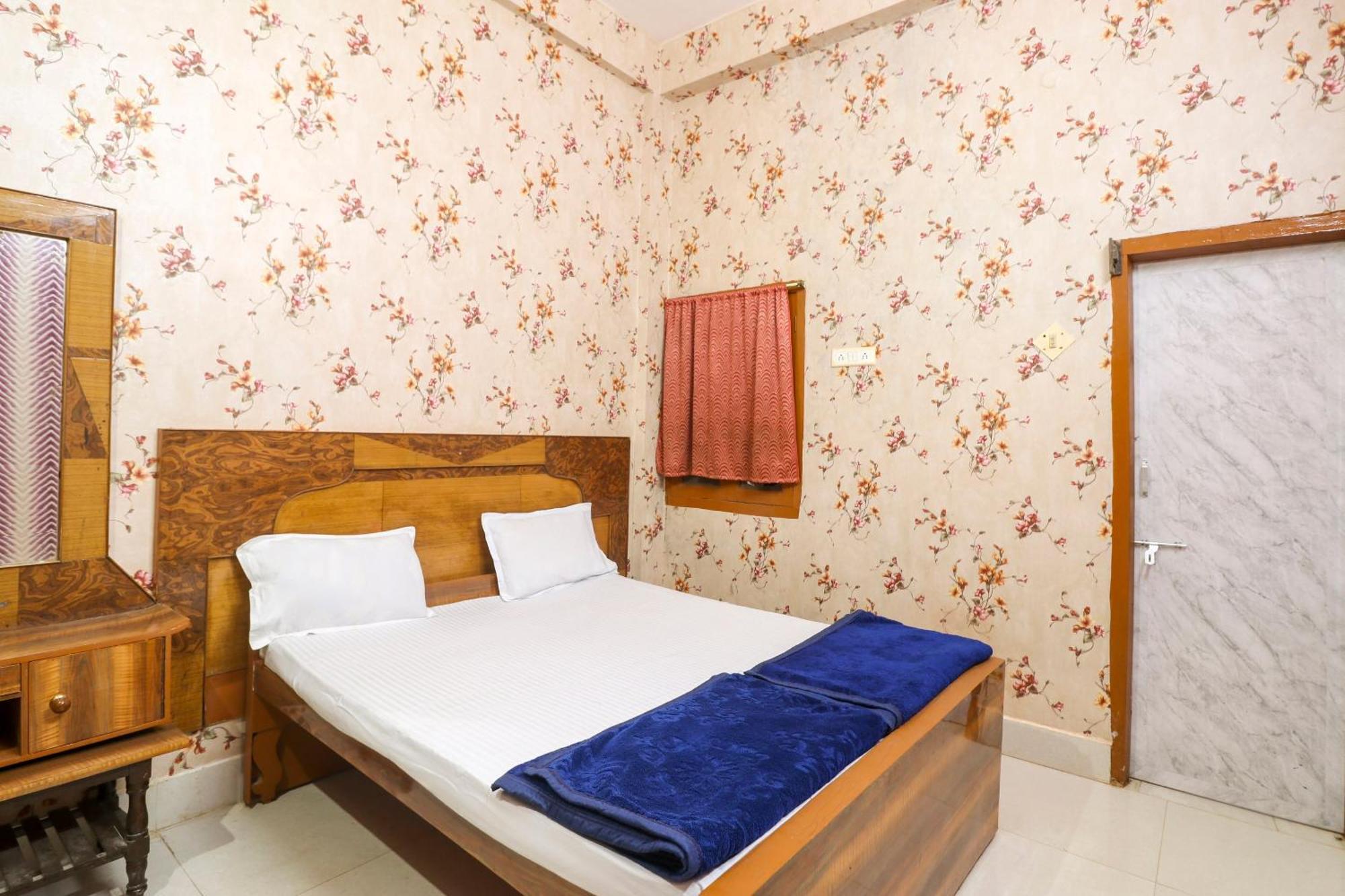 Spot On Hotel Poonam Jagdalpur Eksteriør billede